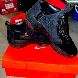 Jordan Retro 19